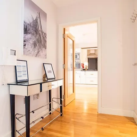2-Bedroom Apartment - Fistral Beach Newquay  Room photo